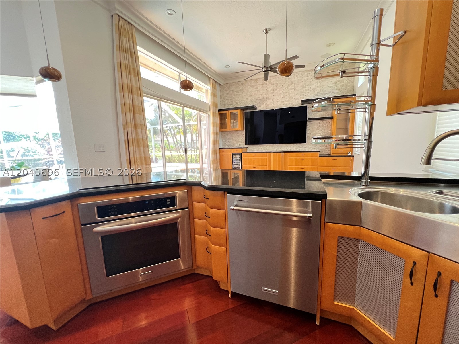 4324 NW 65th Ter, Coral Springs FL 33067