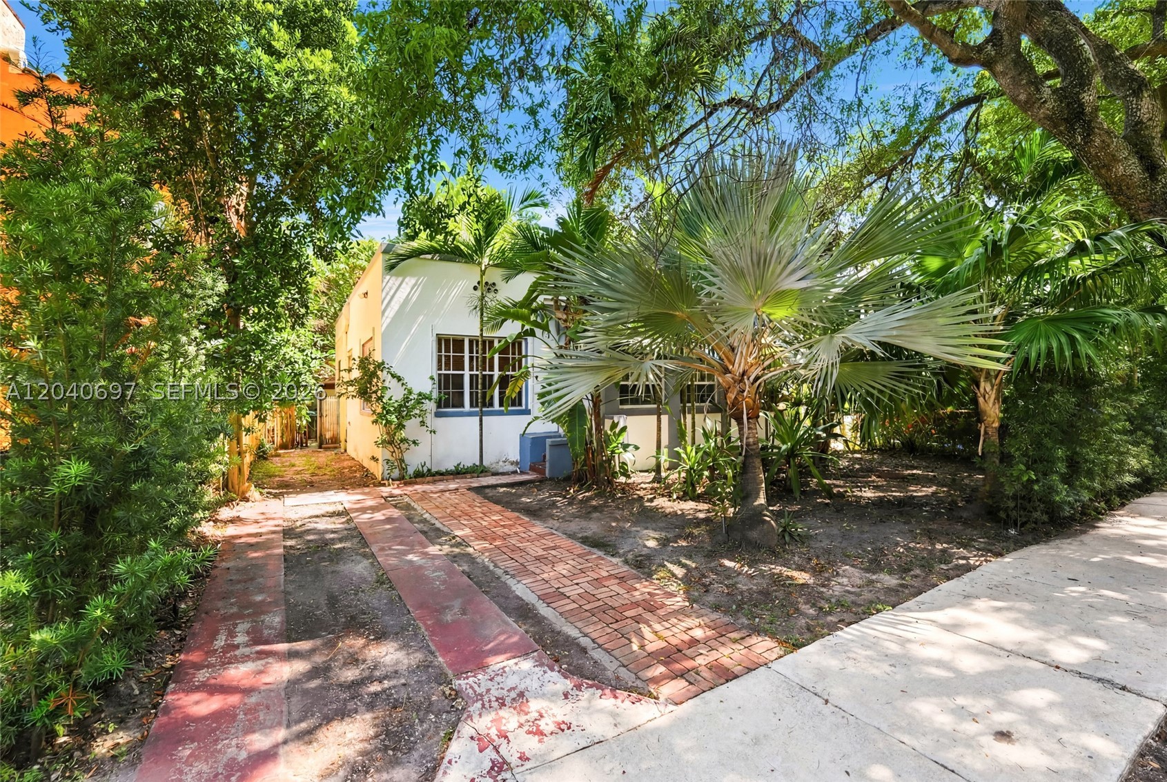 160 NE 44th St #1, Miami FL 33137