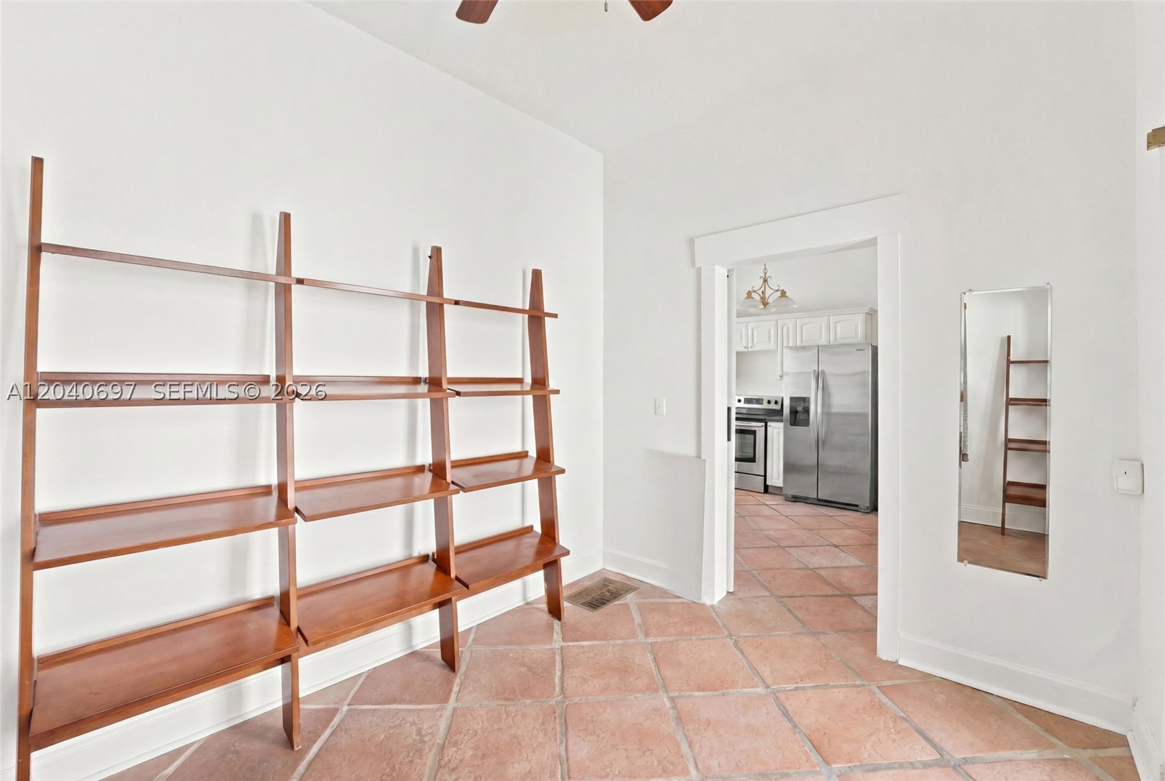 160 NE 44th St #1, Miami FL 33137