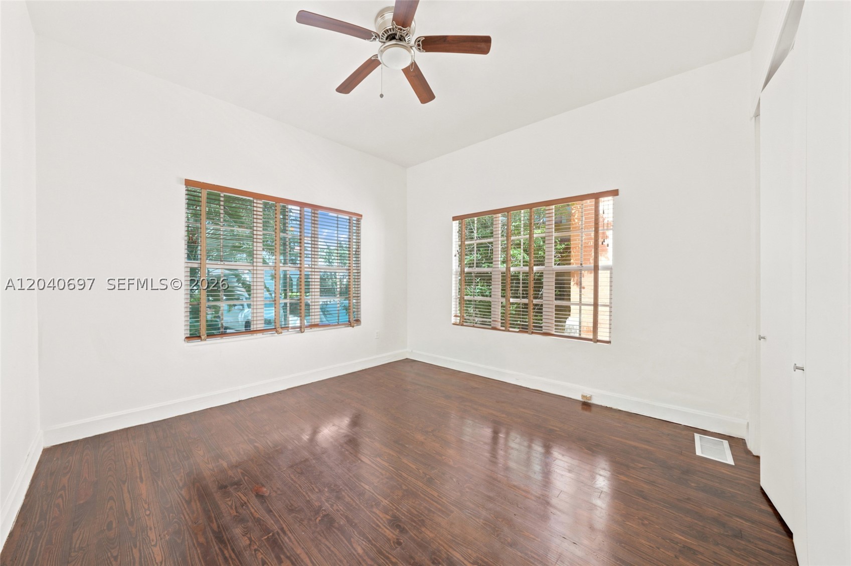 160 NE 44th St #1, Miami FL 33137