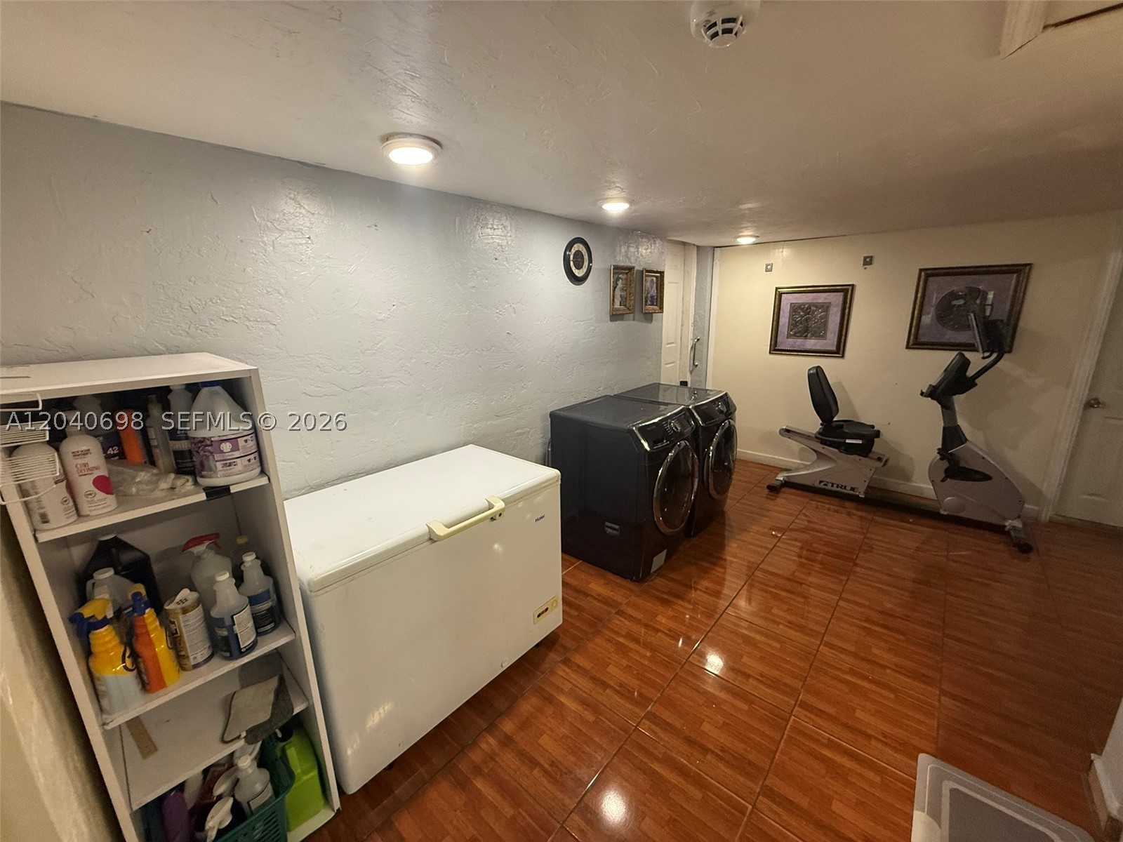 202 To To Lo Chee Dr, Hialeah FL 33010
