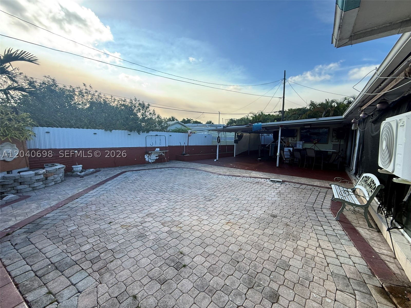 202 To To Lo Chee Dr, Hialeah FL 33010