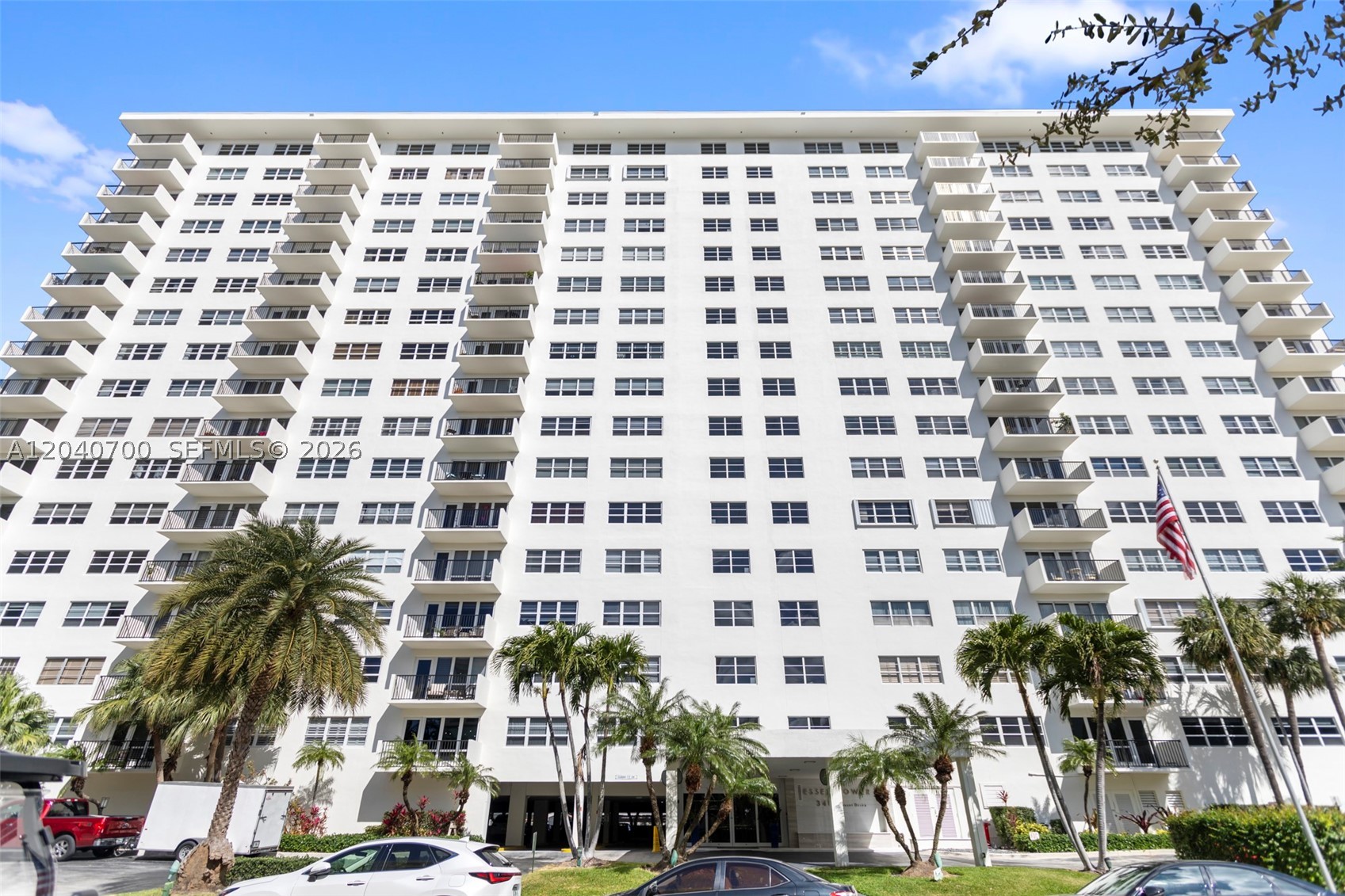 340 Sunset Dr #1211, Fort Lauderdale FL 33301