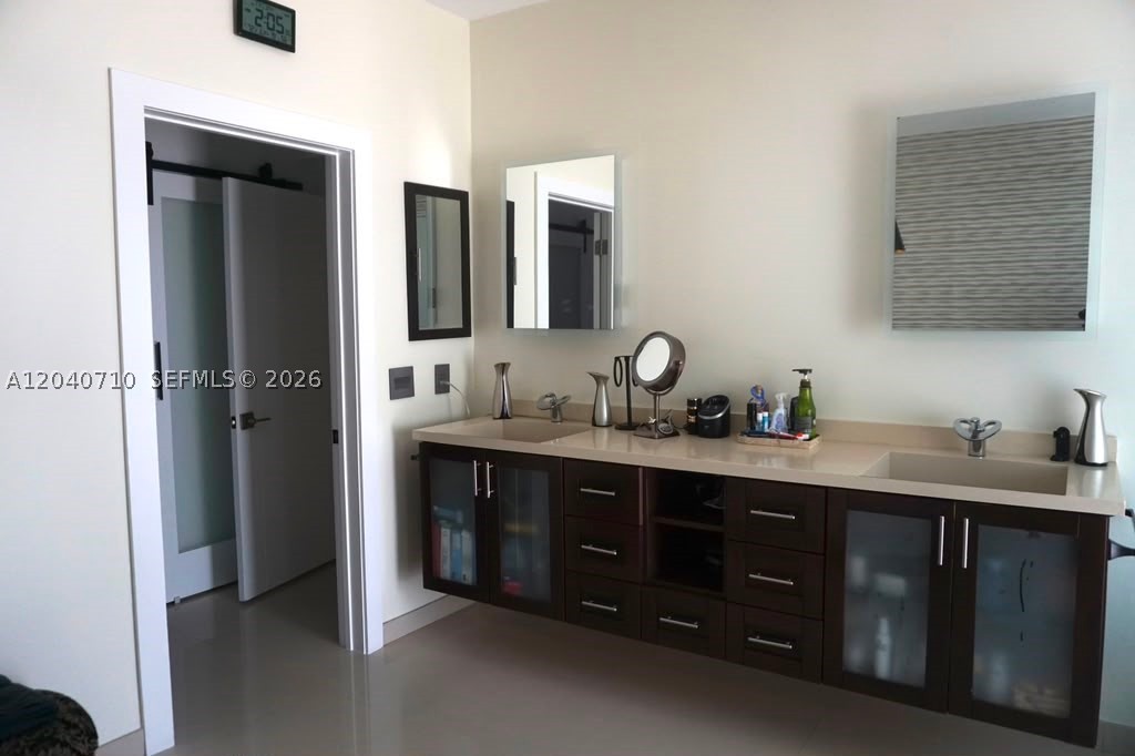 6940 SW 89th Ct, Miami FL 33173