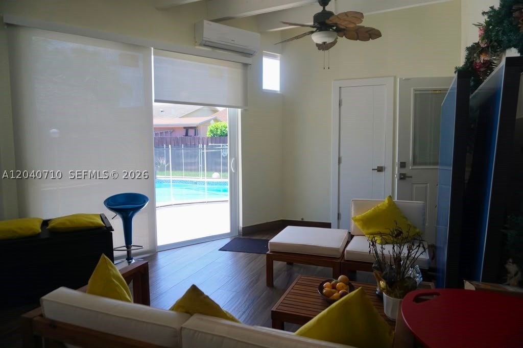 6940 SW 89th Ct, Miami FL 33173
