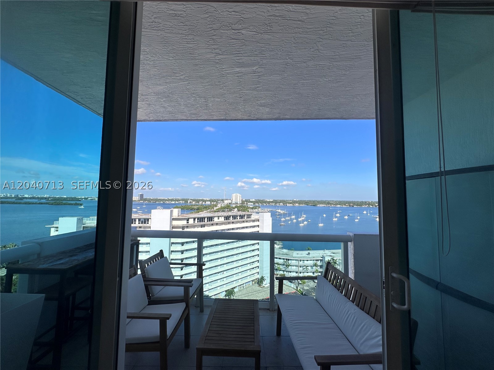 7900 Harbor Island Dr #1424, North Bay Village FL 33141