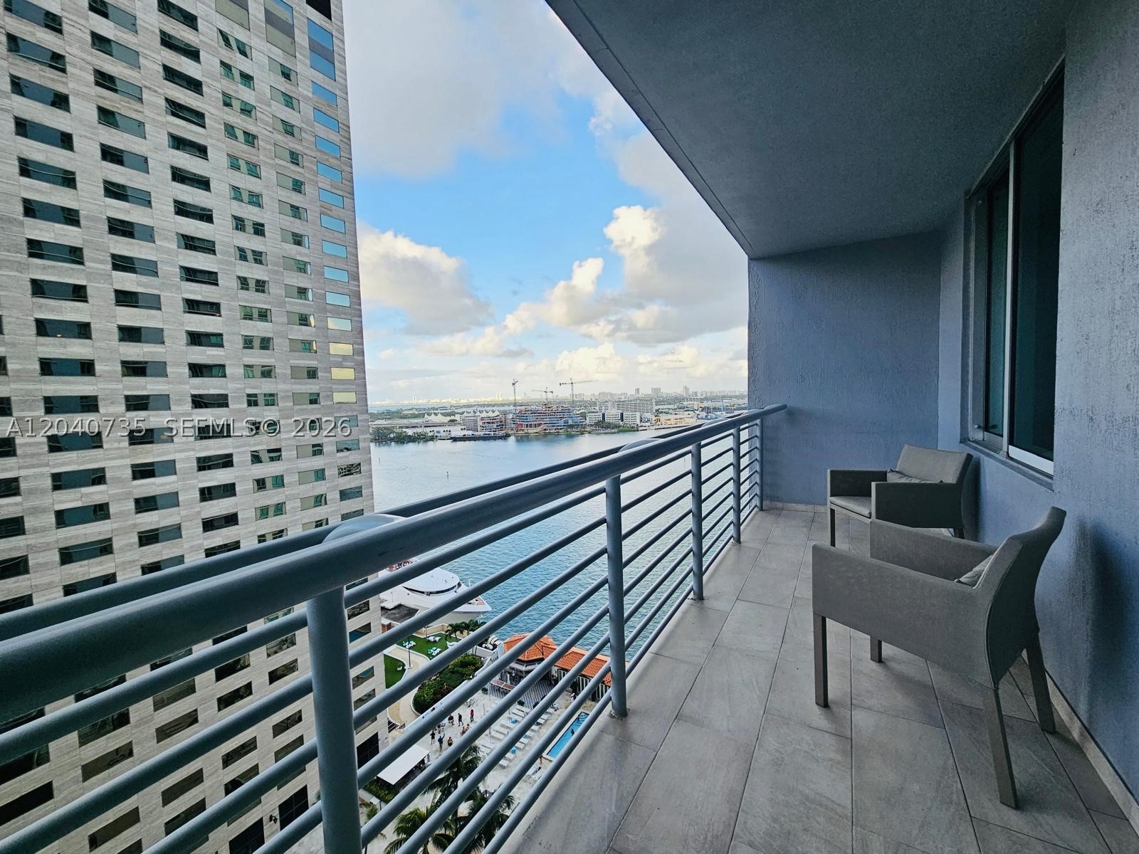 335 S Biscayne Blvd #2202, Miami FL 33131