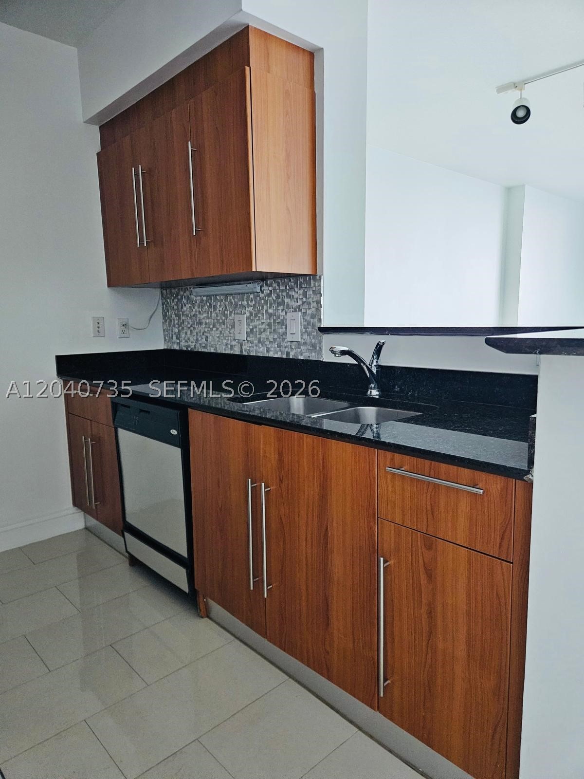 335 S Biscayne Blvd #2202, Miami FL 33131