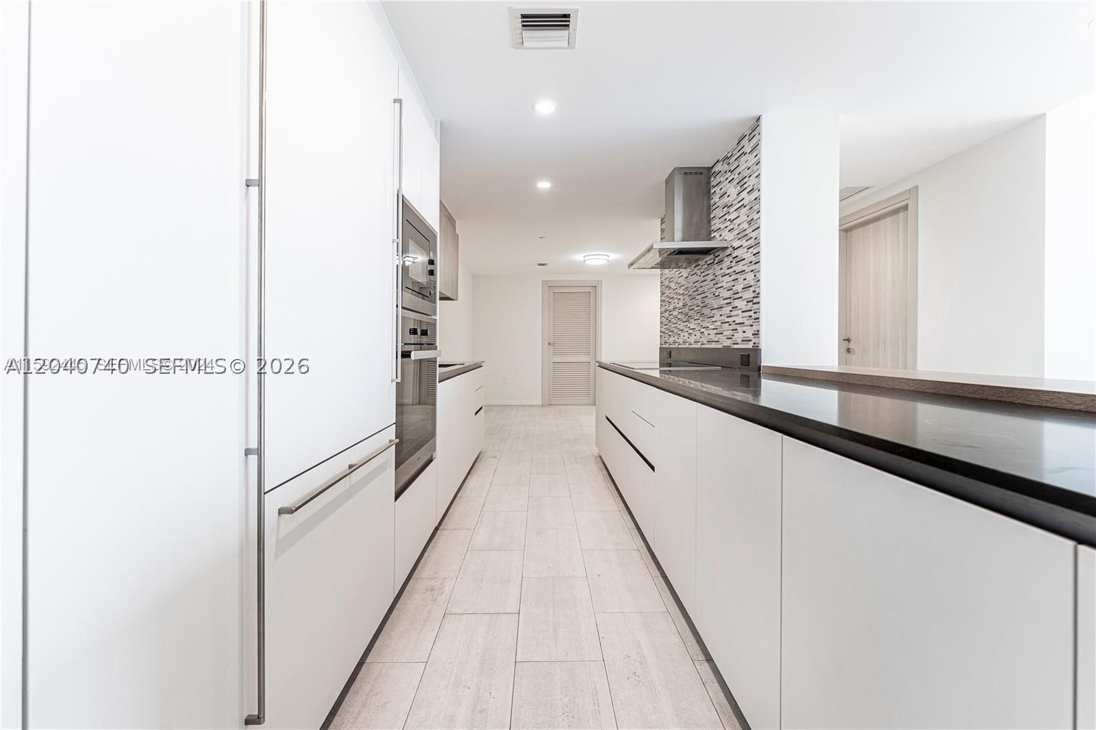 1000 Brickell Plz #4906, Miami FL 33131