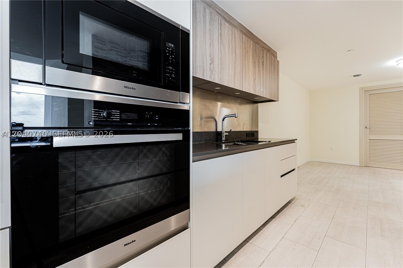 1000 Brickell Plz #4906, Miami FL 33131