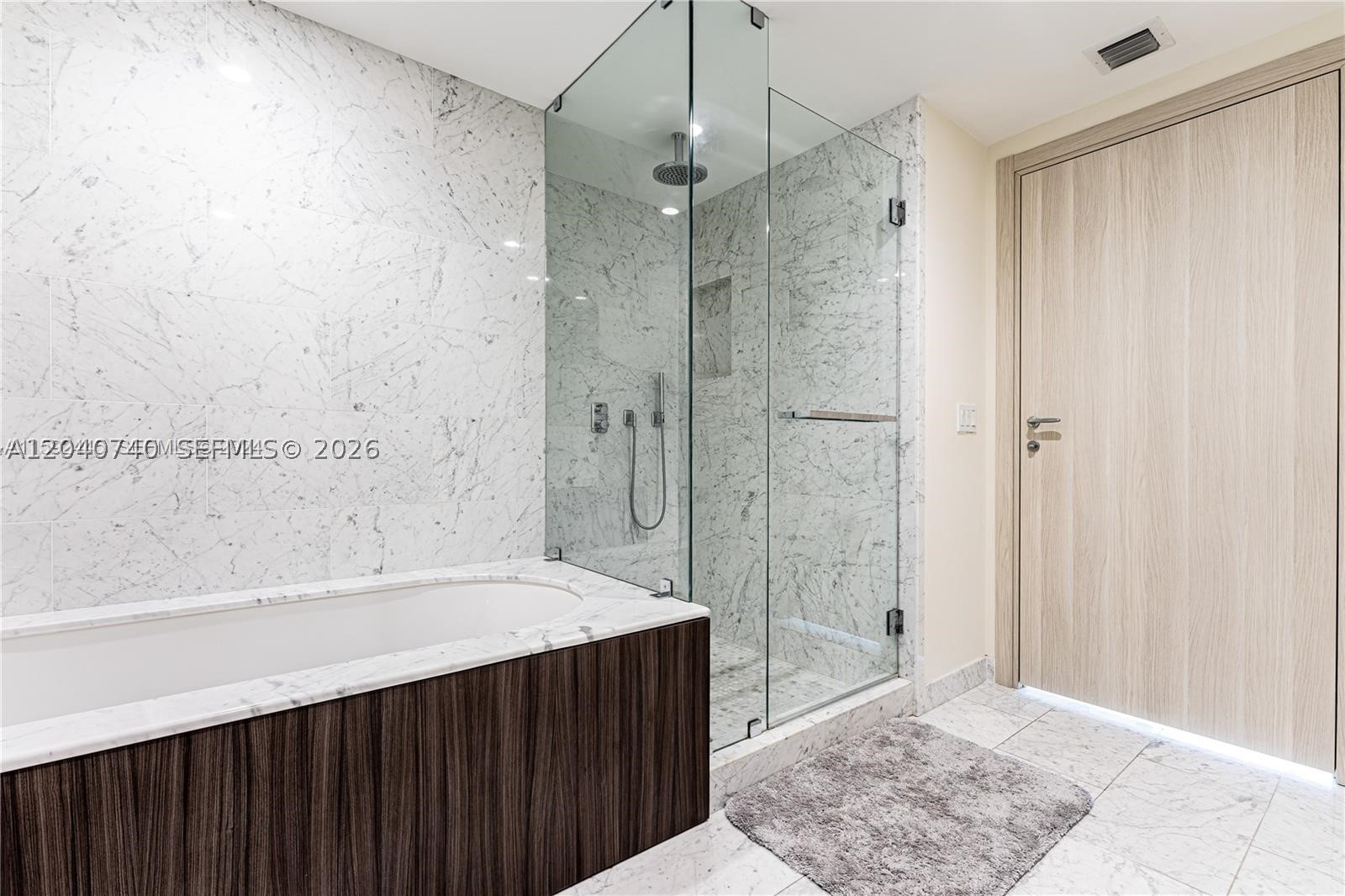 1000 Brickell Plz #4906, Miami FL 33131