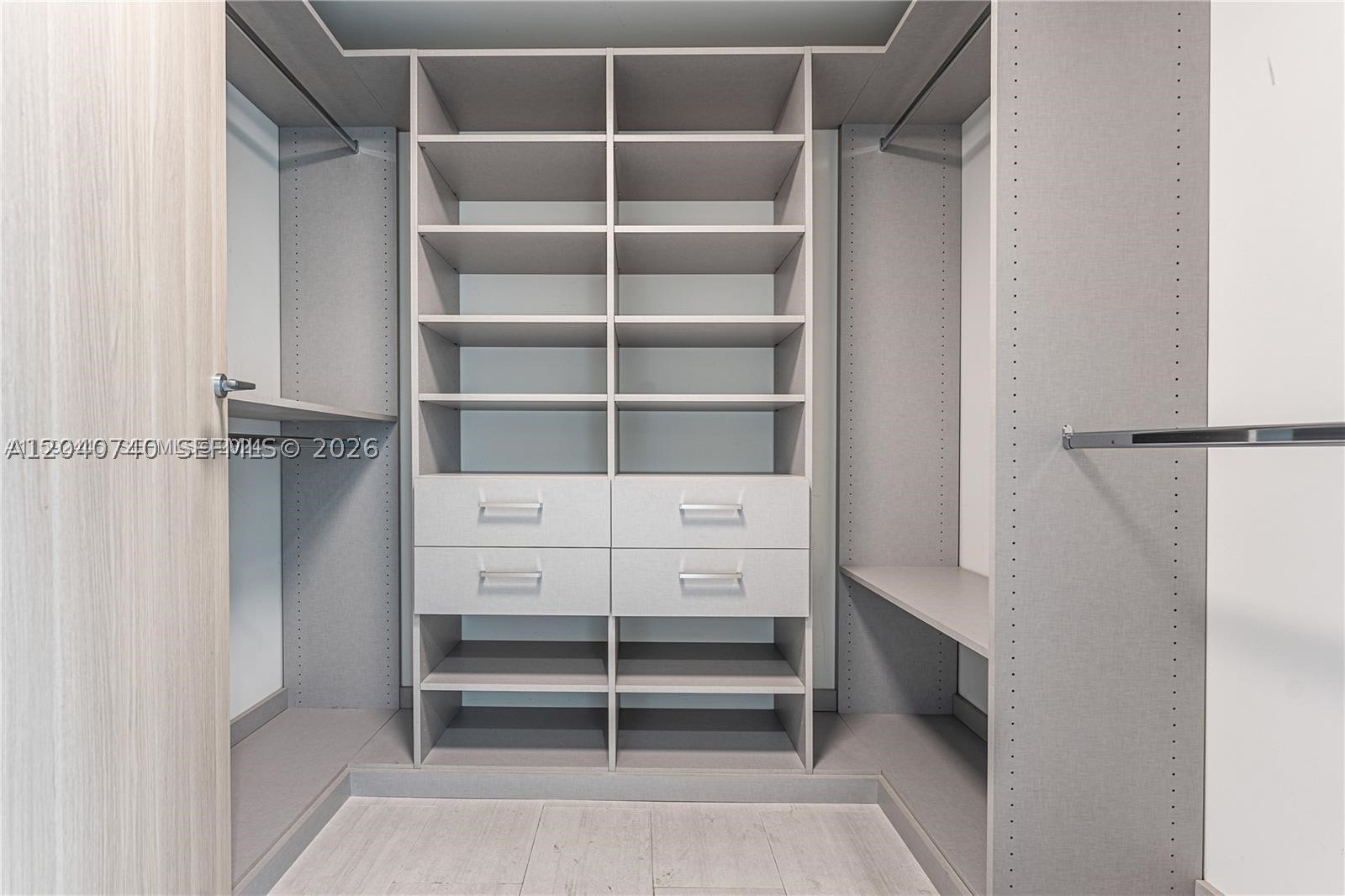 1000 Brickell Plz #4906, Miami FL 33131