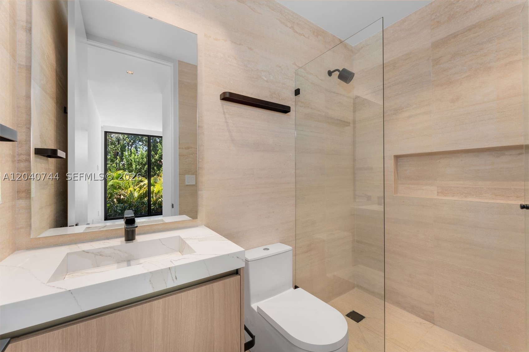 165 Hampton Ln, Key Biscayne FL 33149