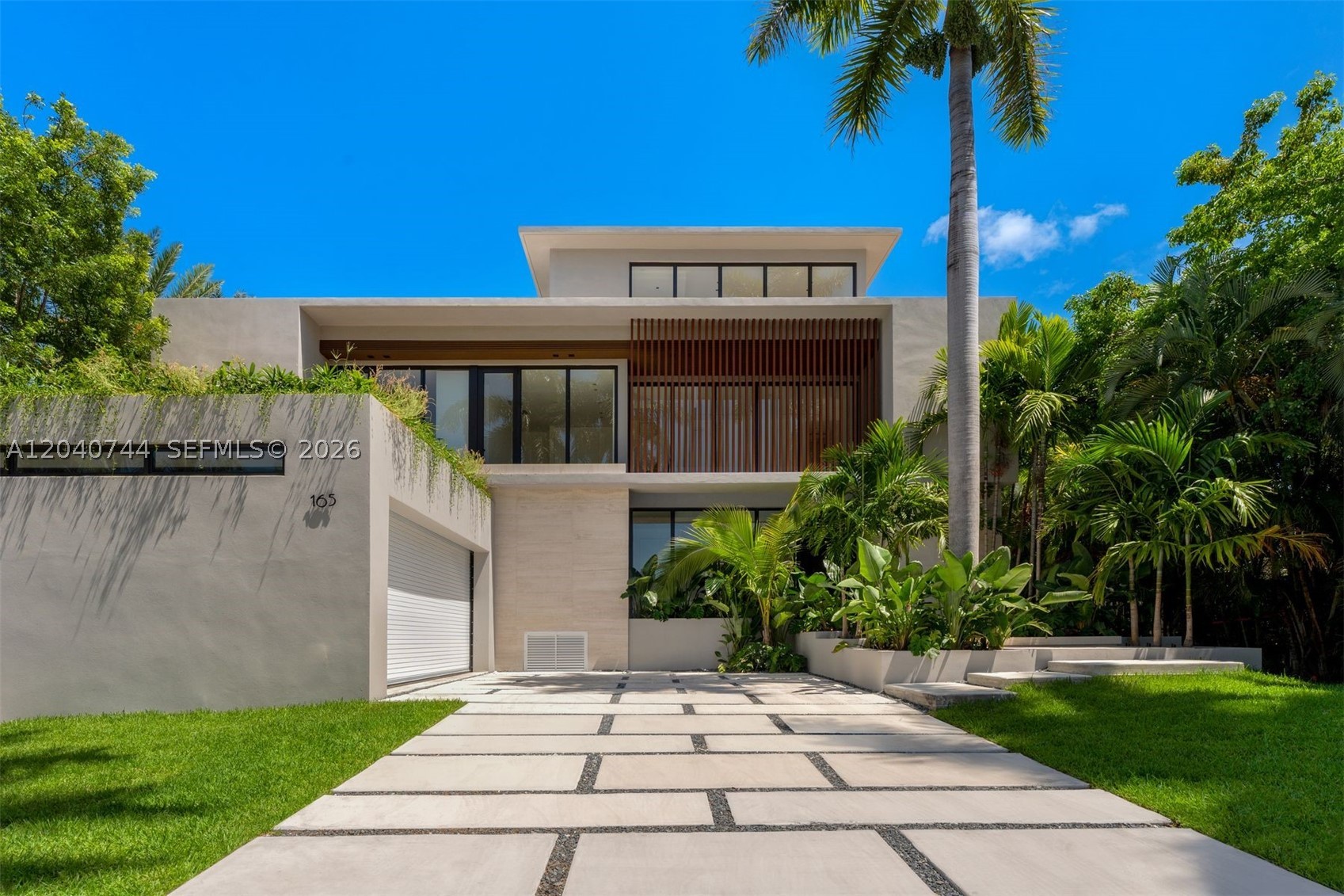 165 Hampton Ln, Key Biscayne FL 33149