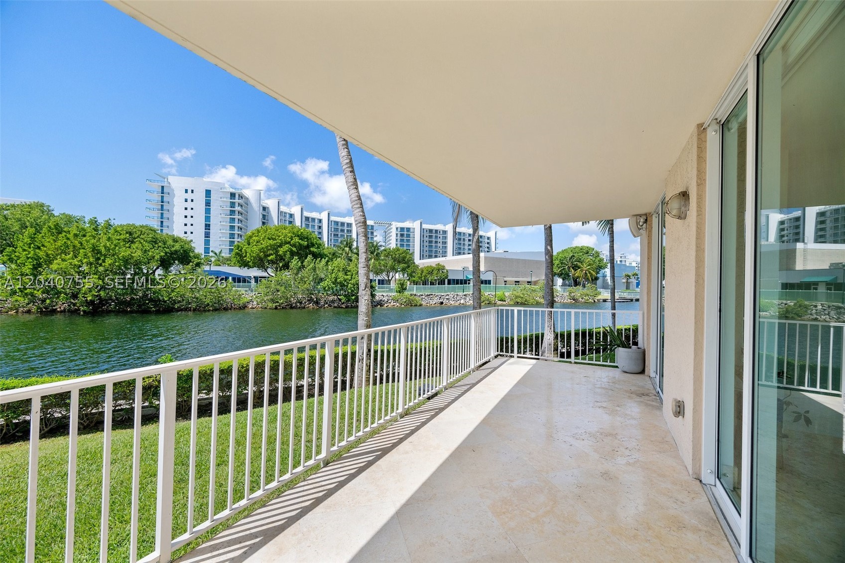 3330 NE 190th St #114, Aventura FL 33180