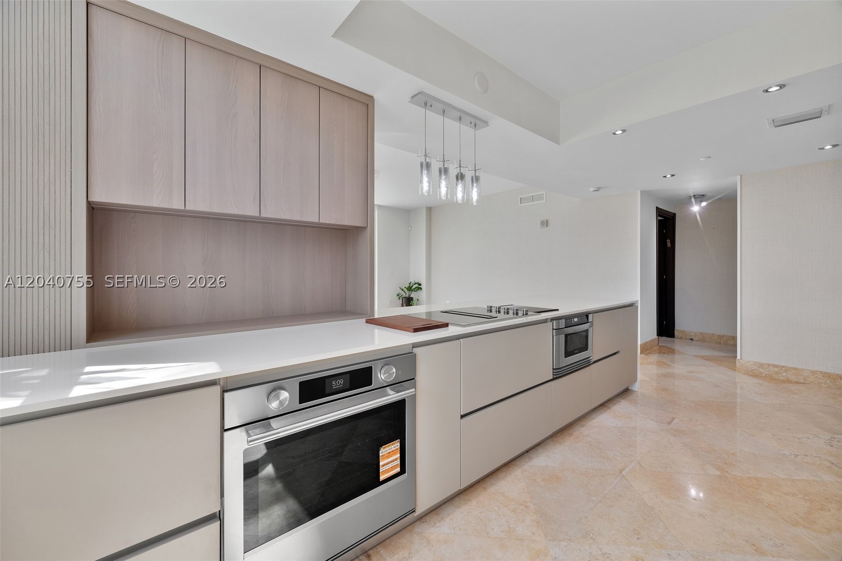 3330 NE 190th St #114, Aventura FL 33180