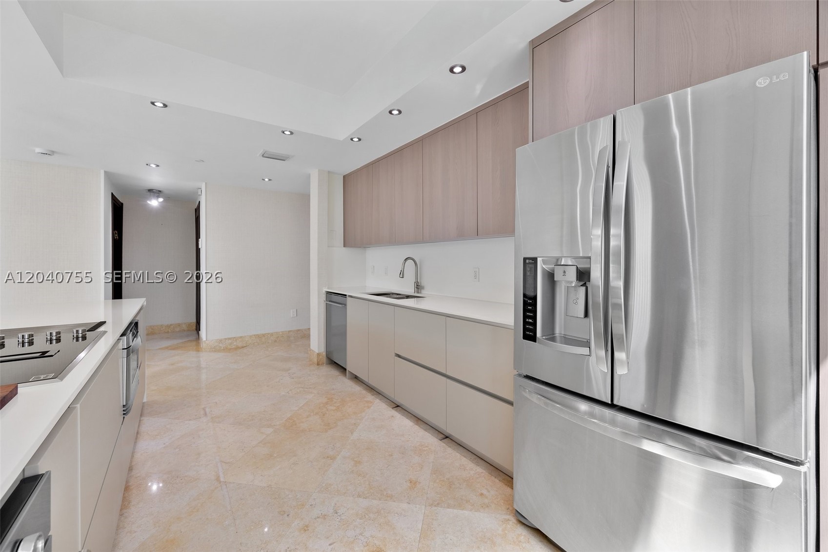 3330 NE 190th St #114, Aventura FL 33180