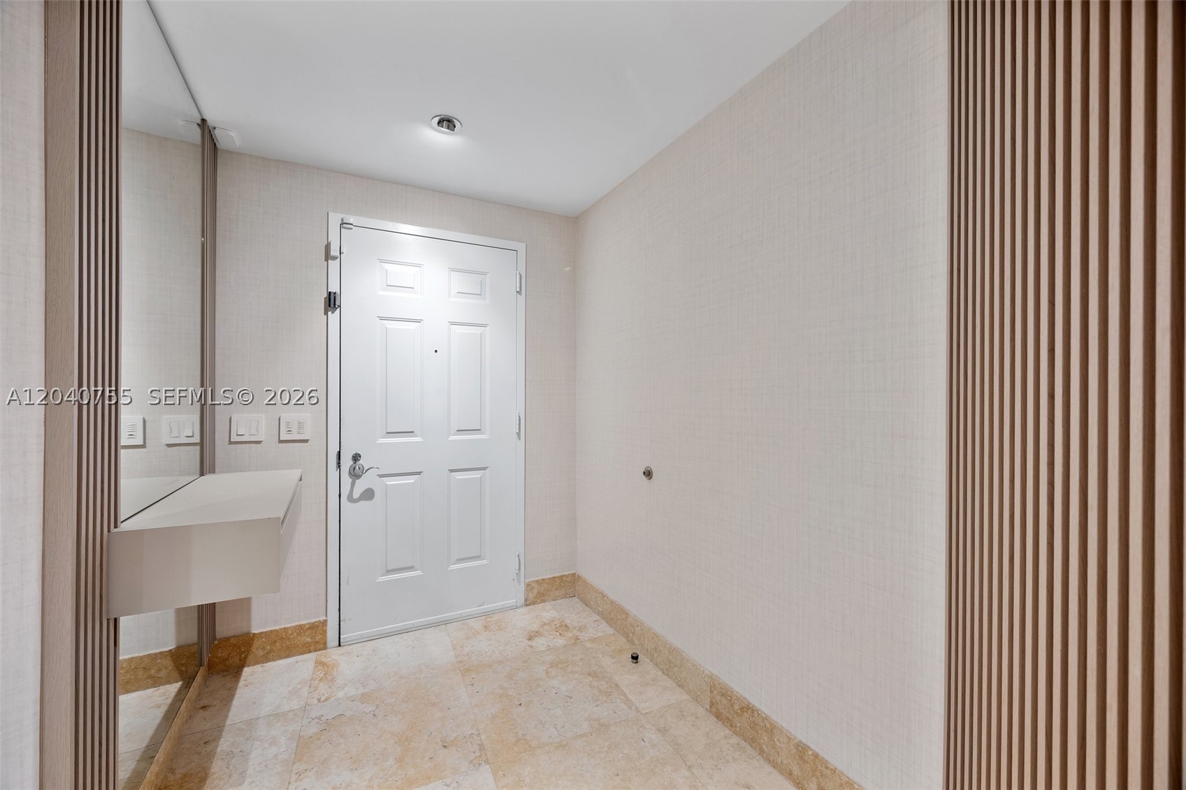 3330 NE 190th St #114, Aventura FL 33180
