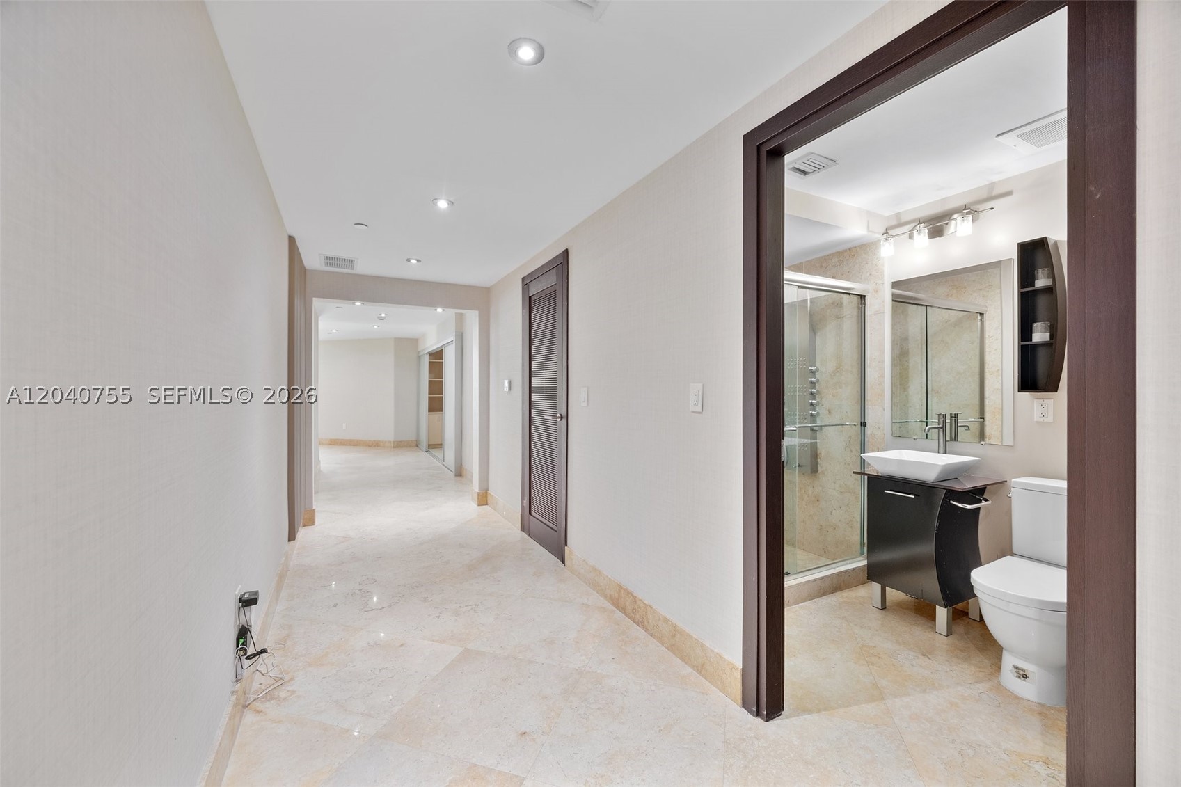 3330 NE 190th St #114, Aventura FL 33180