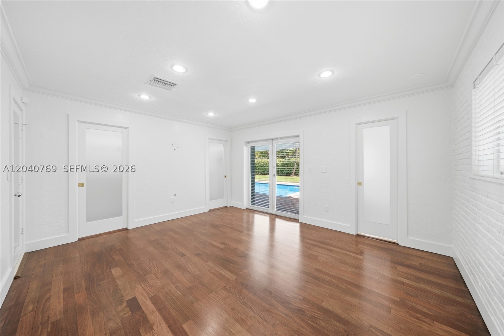 8240 SW 150 Dr, Palmetto Bay FL 33158