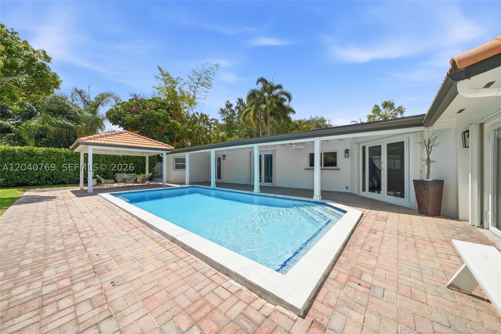 8240 SW 150 Dr, Palmetto Bay FL 33158