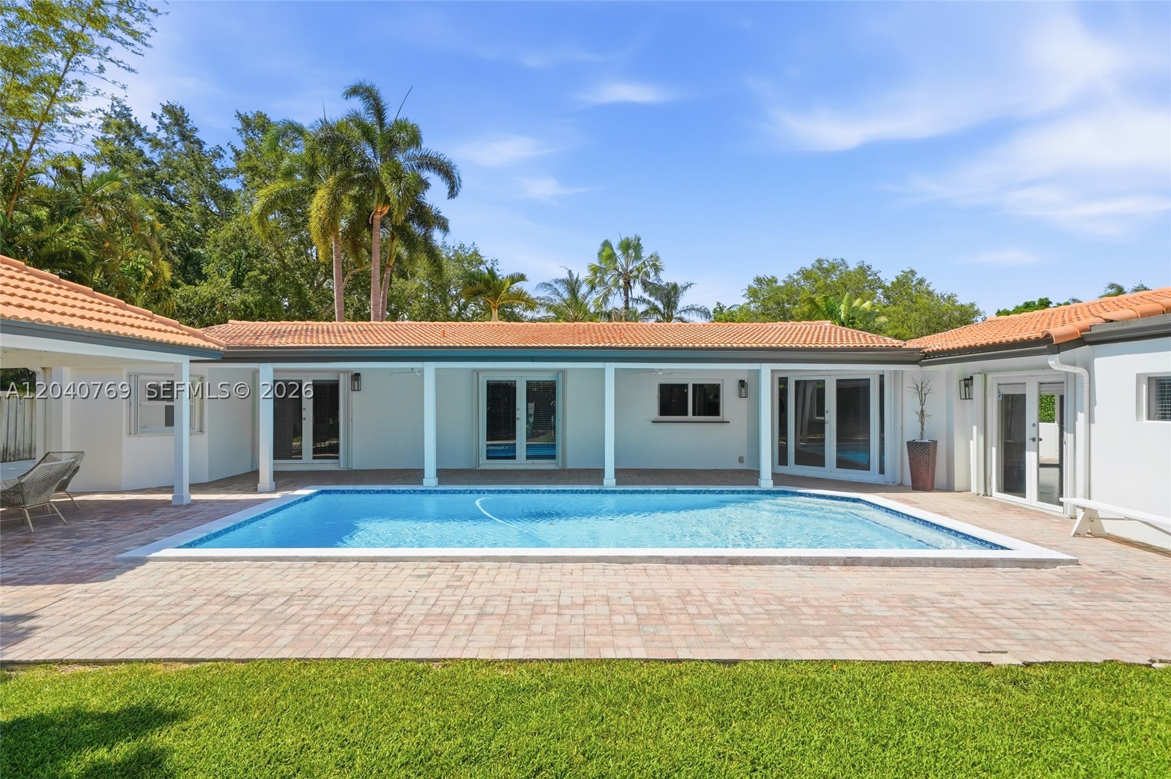 8240 SW 150 Dr, Palmetto Bay FL 33158