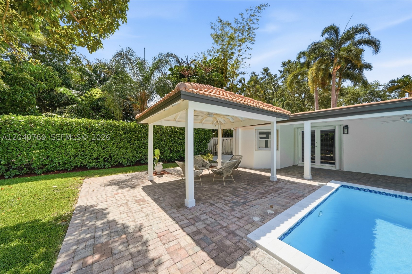 8240 SW 150 Dr, Palmetto Bay FL 33158