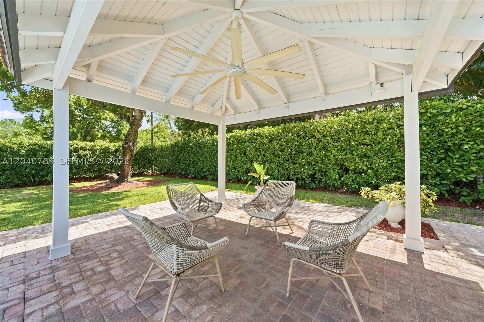 8240 SW 150 Dr, Palmetto Bay FL 33158