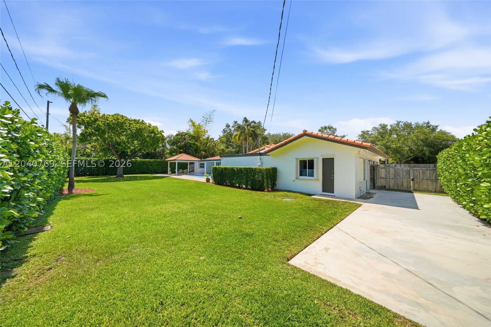 8240 SW 150 Dr, Palmetto Bay FL 33158