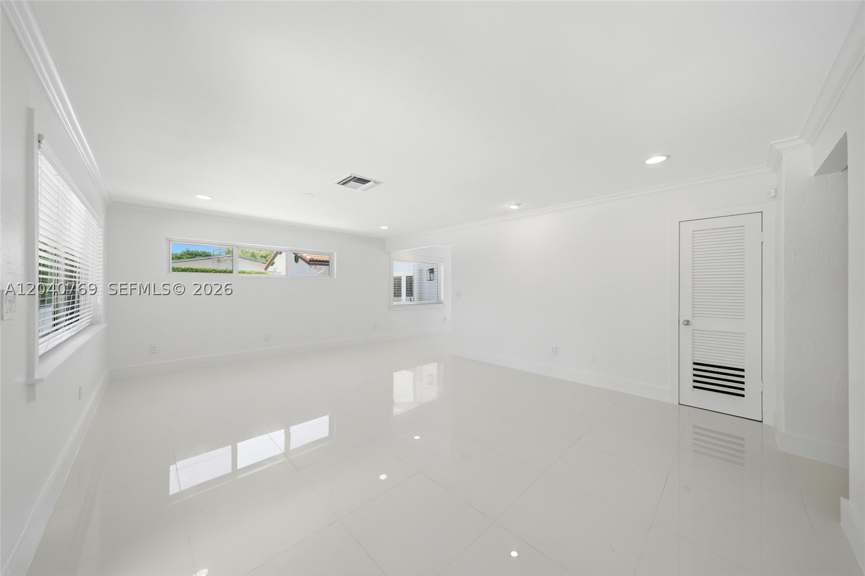 8240 SW 150 Dr, Palmetto Bay FL 33158