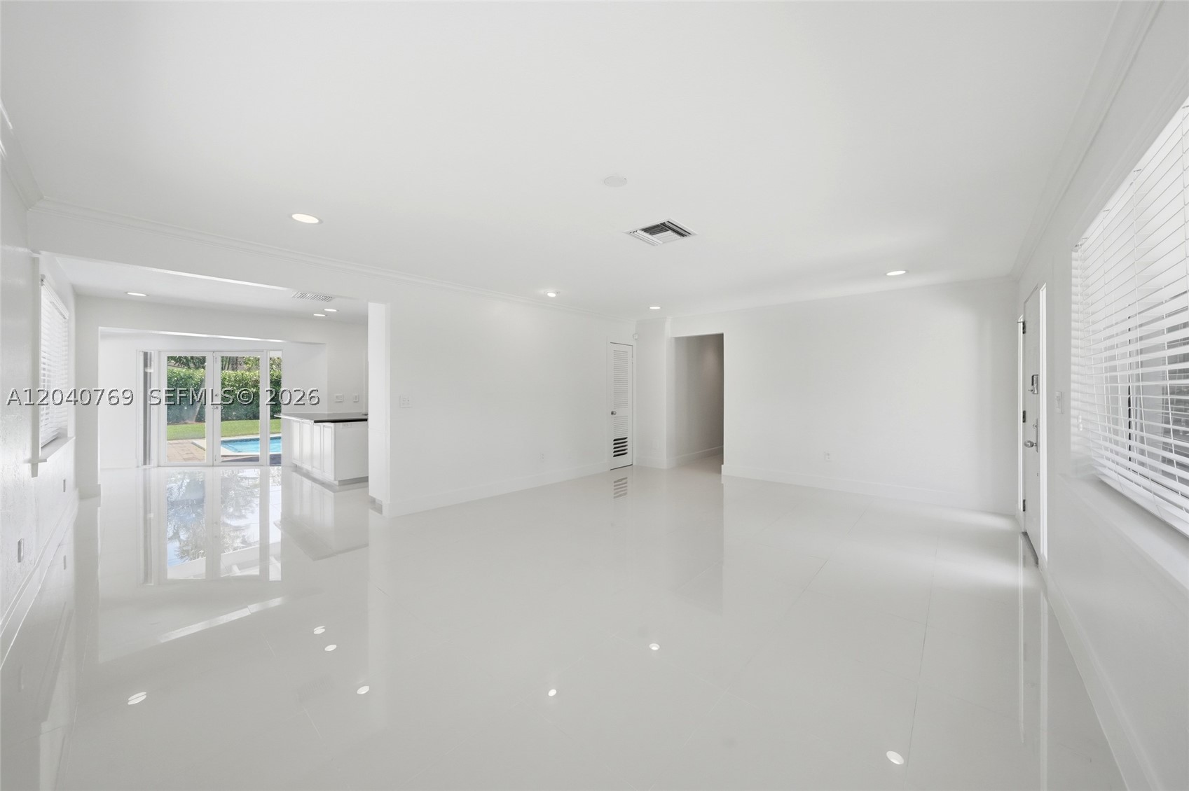 8240 SW 150 Dr, Palmetto Bay FL 33158