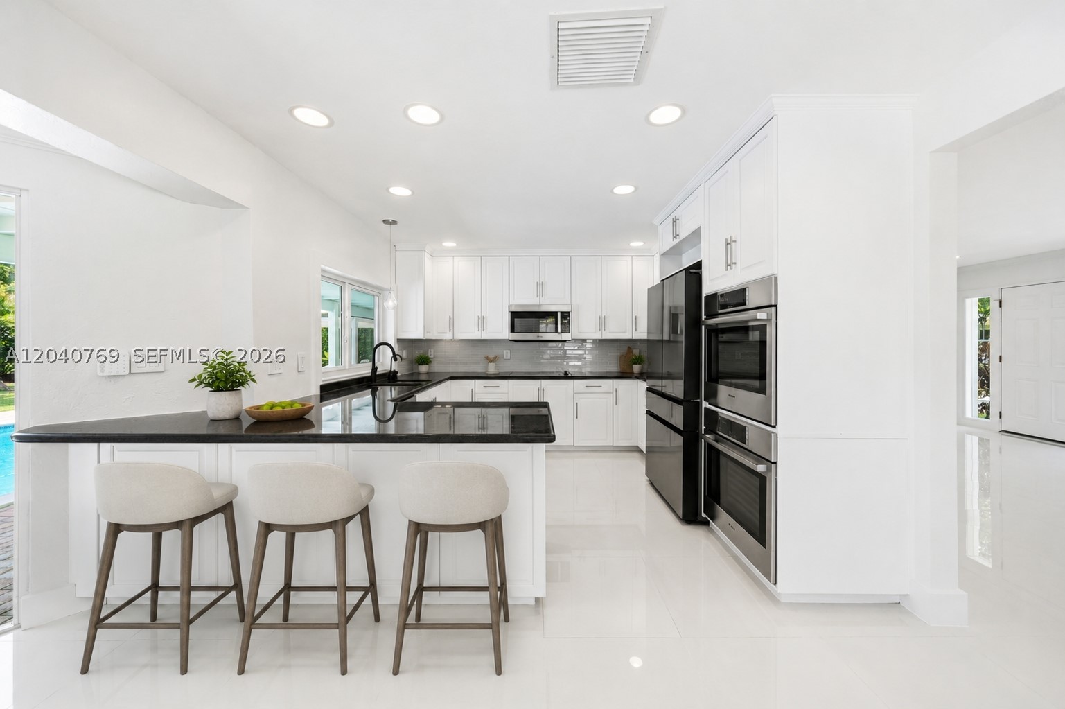 8240 SW 150 Dr, Palmetto Bay FL 33158