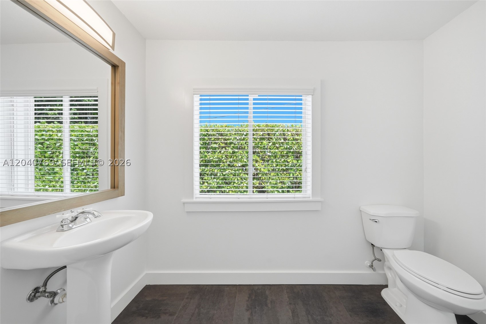 8240 SW 150 Dr, Palmetto Bay FL 33158