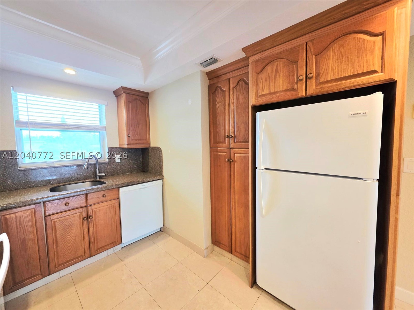 1400 NE 57th Ct #202, Fort Lauderdale FL 33334