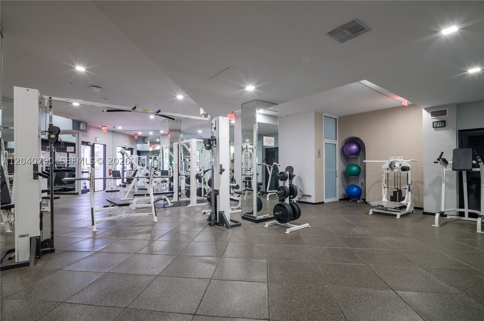 1581 Brickell Ave #PH104, Miami FL 33129
