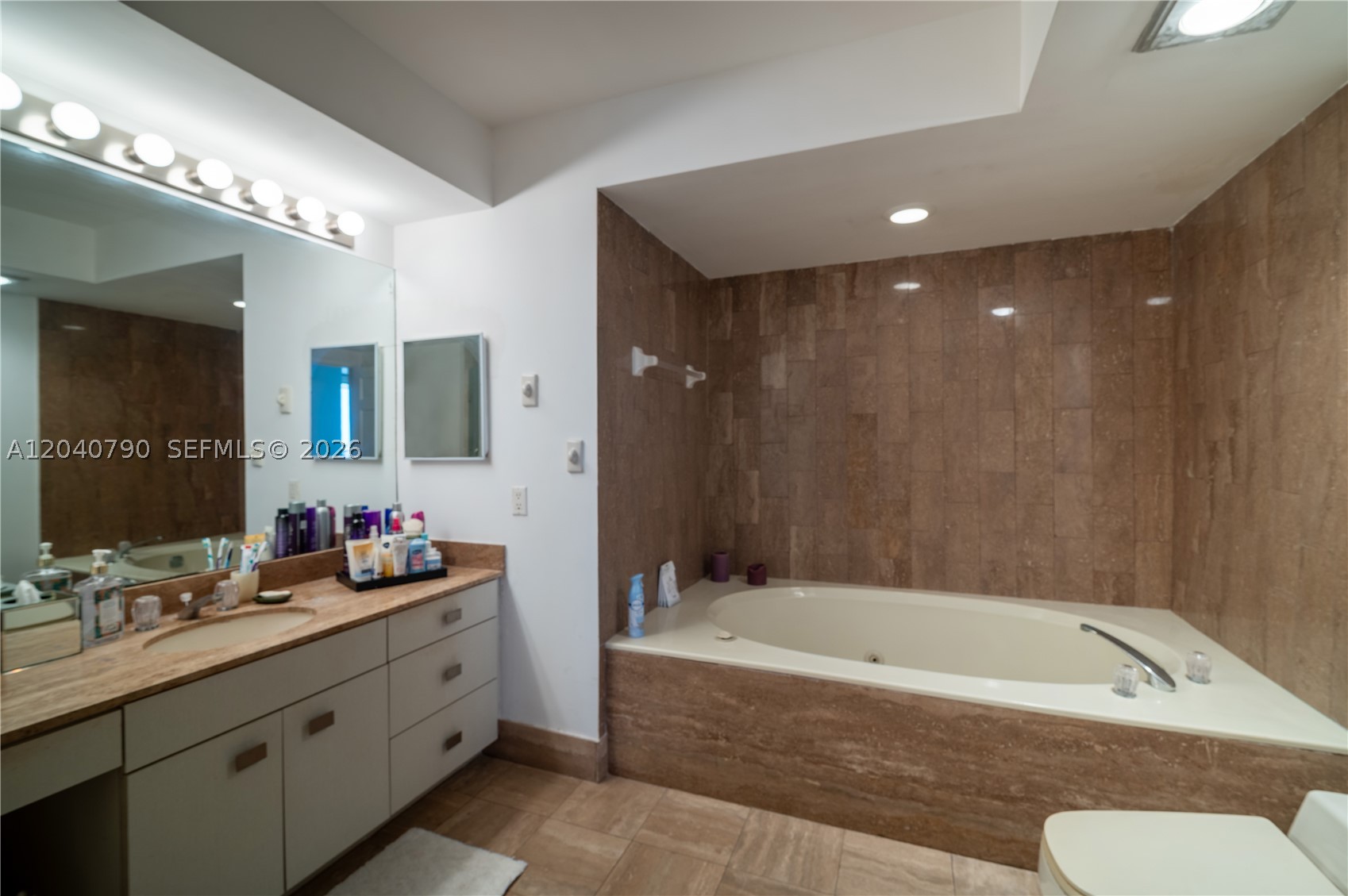 1581 Brickell Ave #PH104, Miami FL 33129