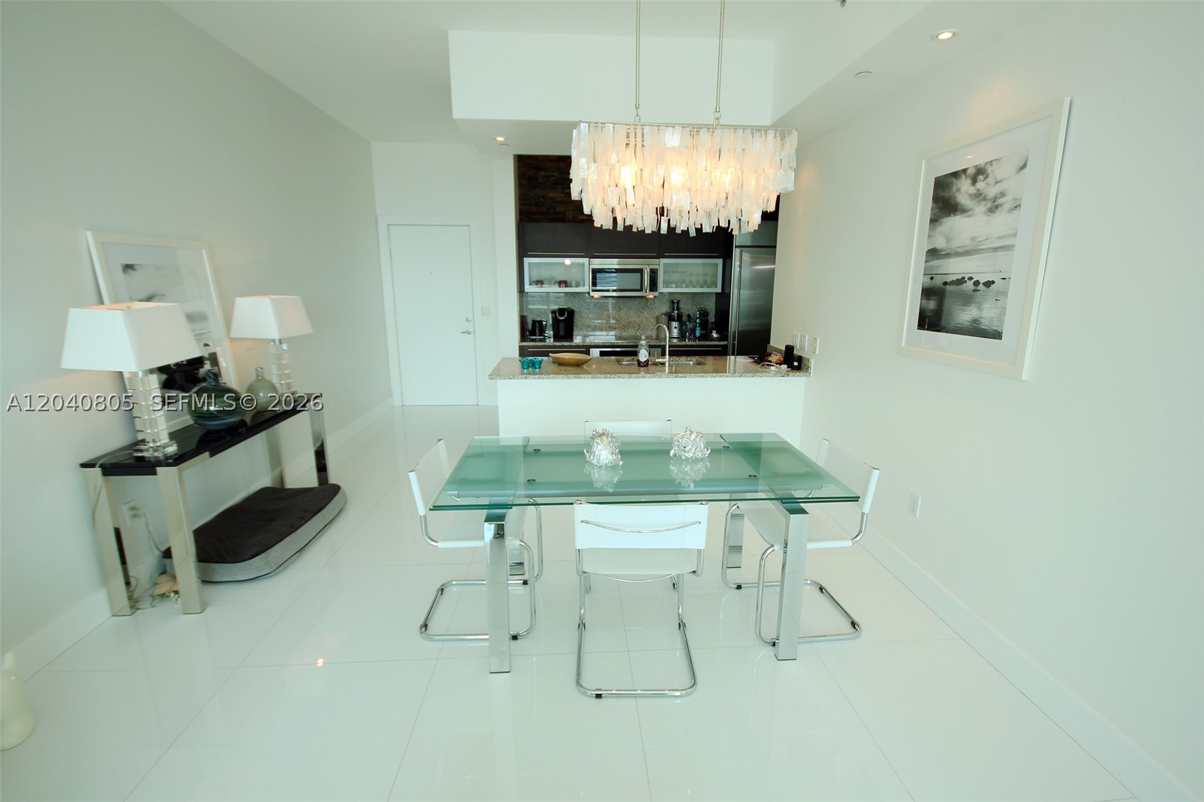 950 Brickell Bay Dr #4701, Miami FL 33131