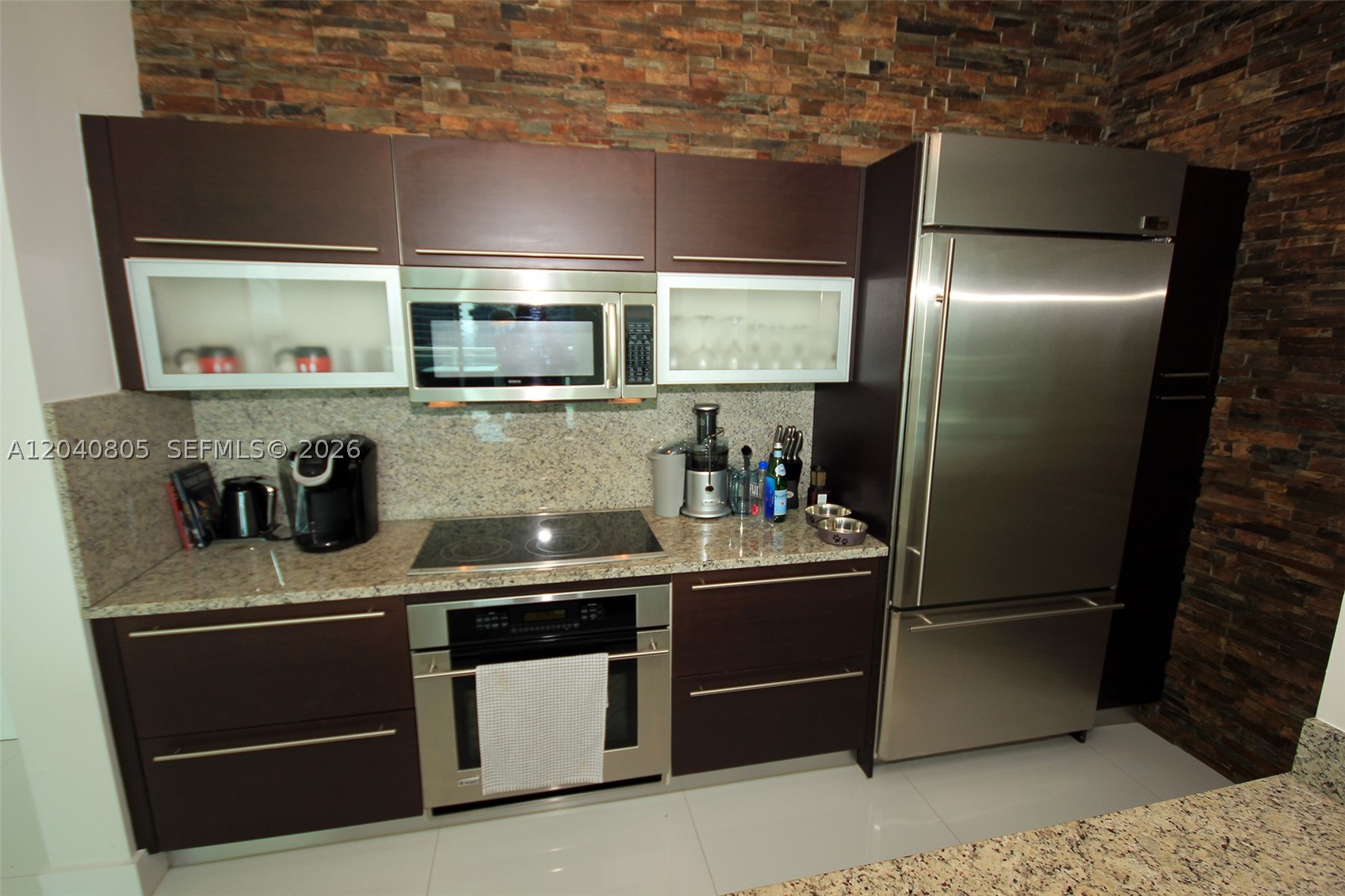950 Brickell Bay Dr #4701, Miami FL 33131