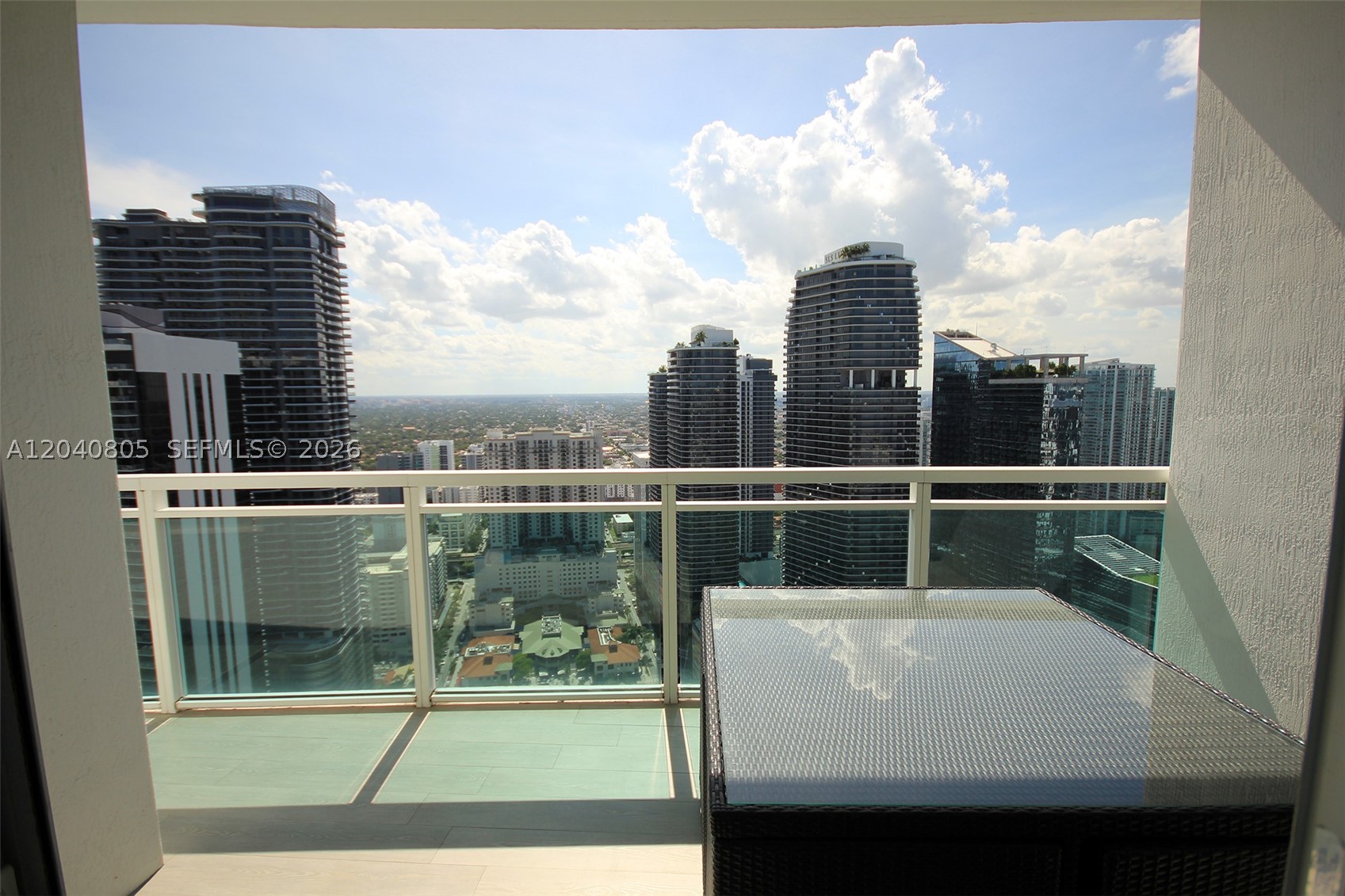 950 Brickell Bay Dr #4701, Miami FL 33131