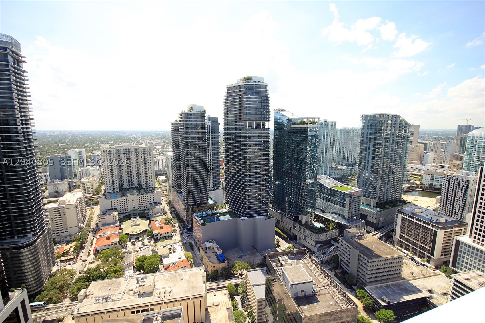 950 Brickell Bay Dr #4701, Miami FL 33131