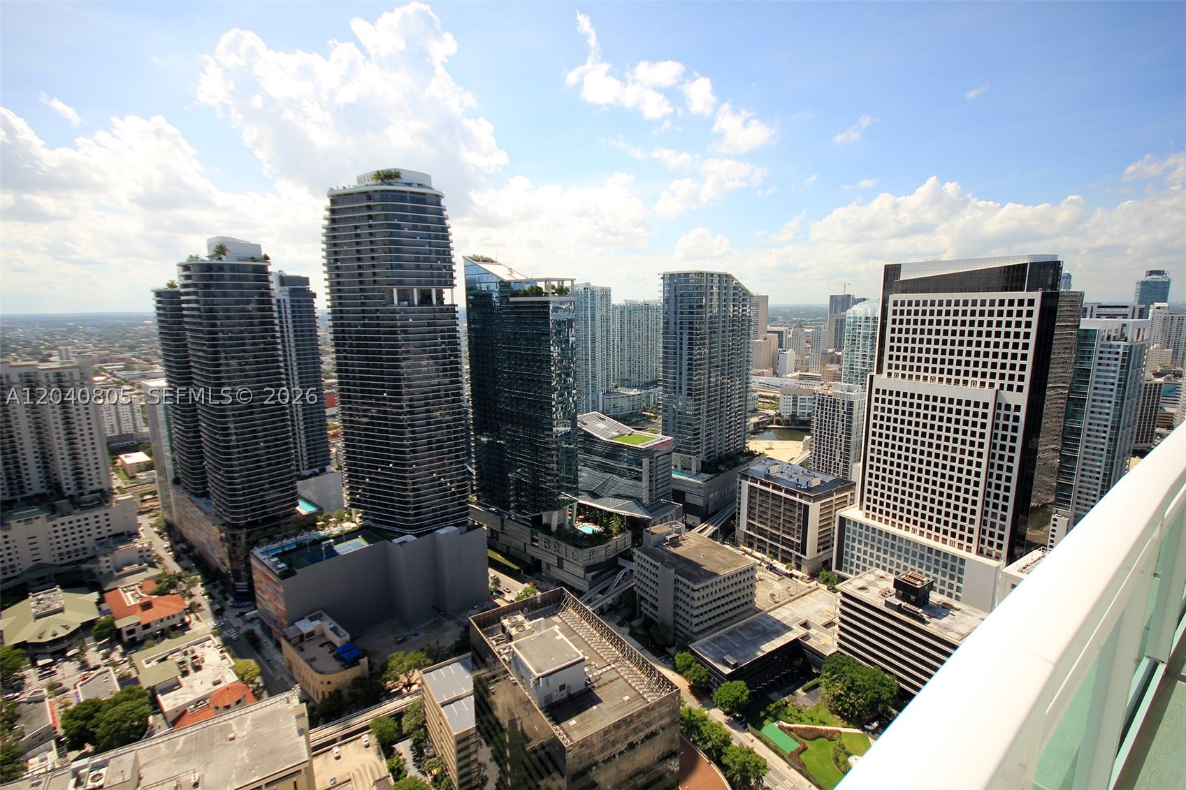 950 Brickell Bay Dr #4701, Miami FL 33131