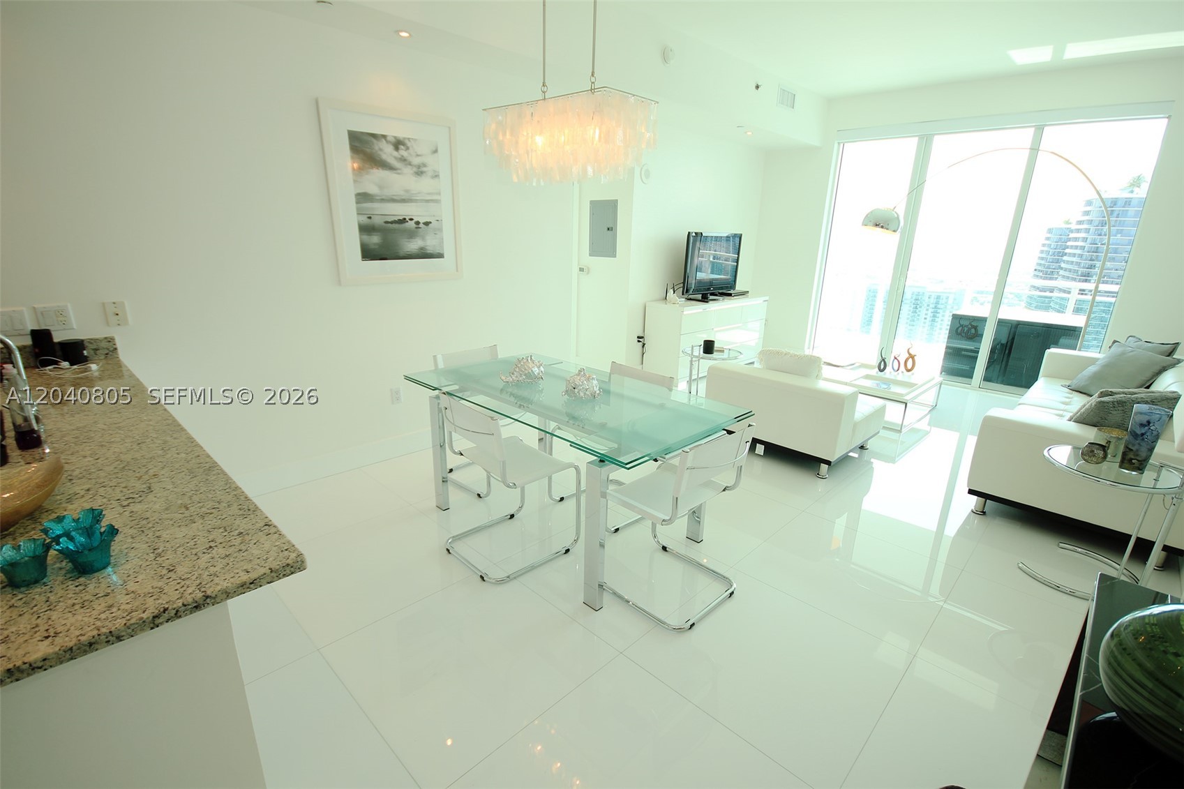 950 Brickell Bay Dr #4701, Miami FL 33131