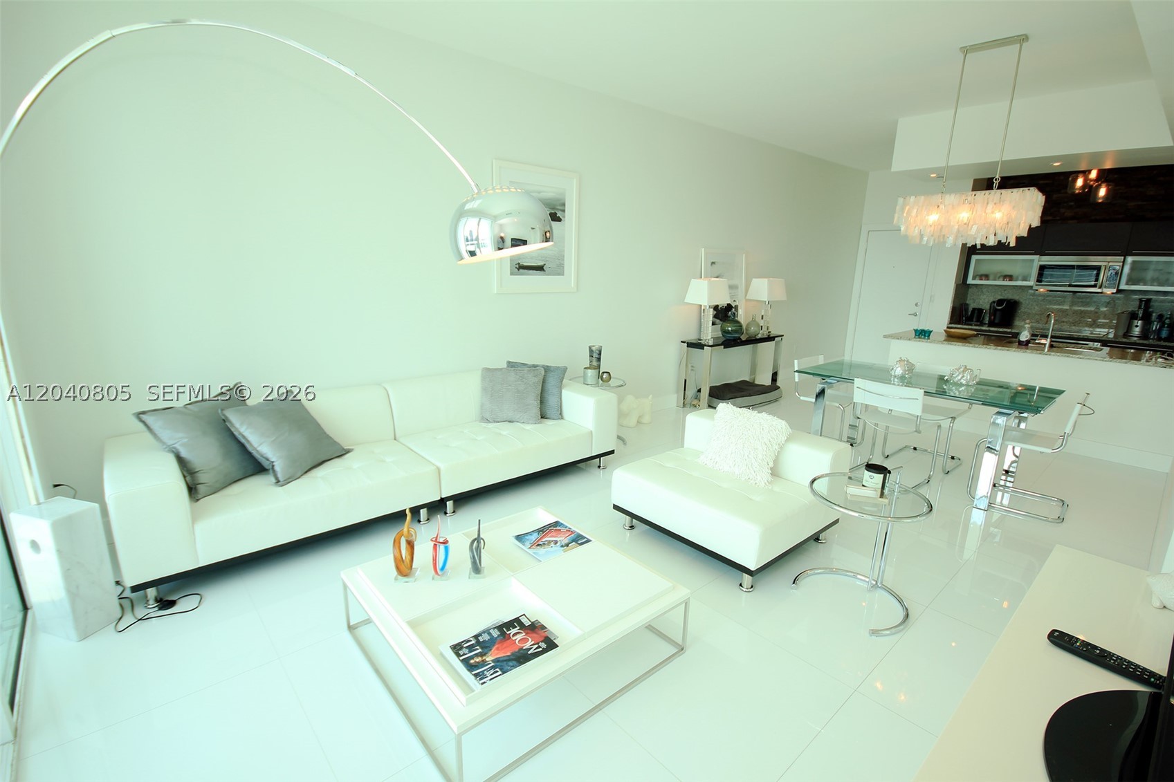 950 Brickell Bay Dr #4701, Miami FL 33131