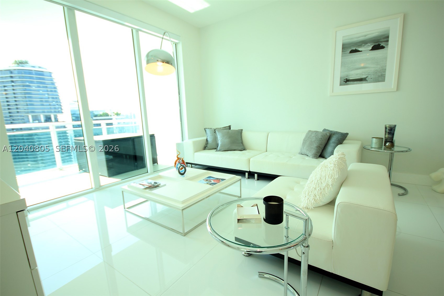 950 Brickell Bay Dr #4701, Miami FL 33131