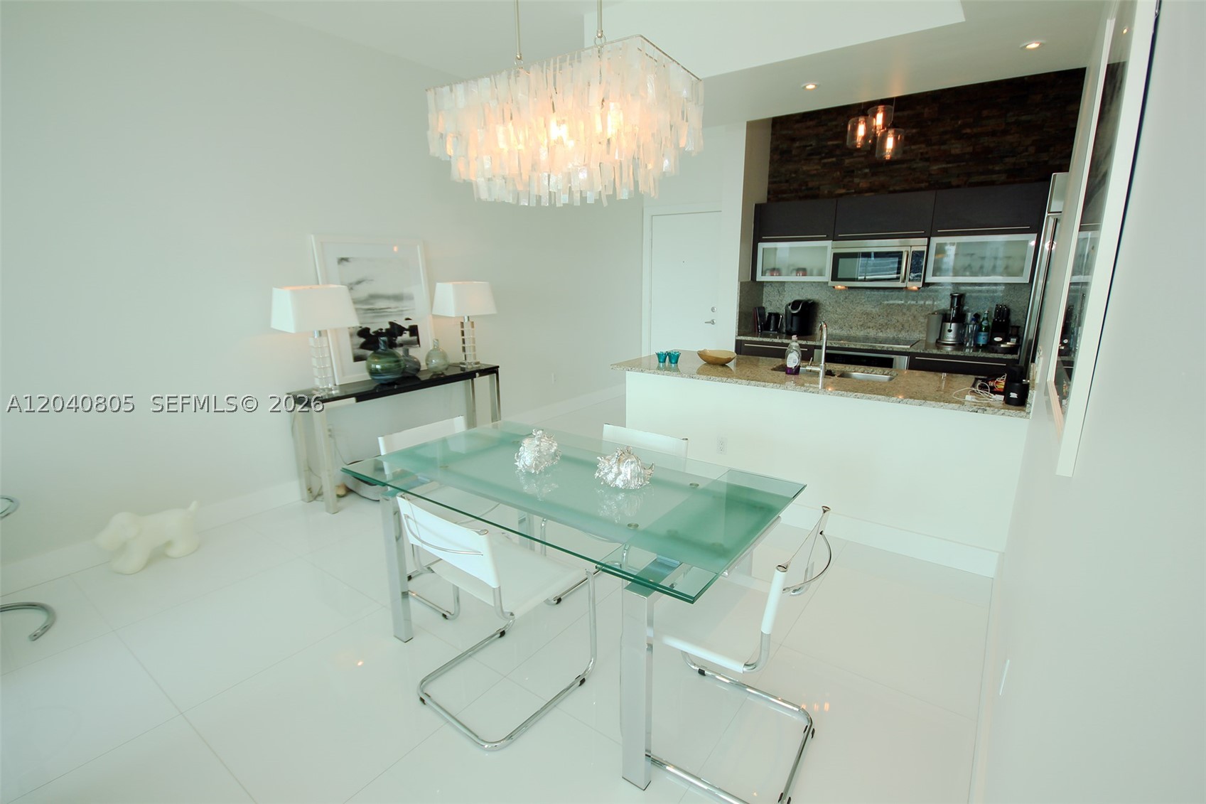 950 Brickell Bay Dr #4701, Miami FL 33131