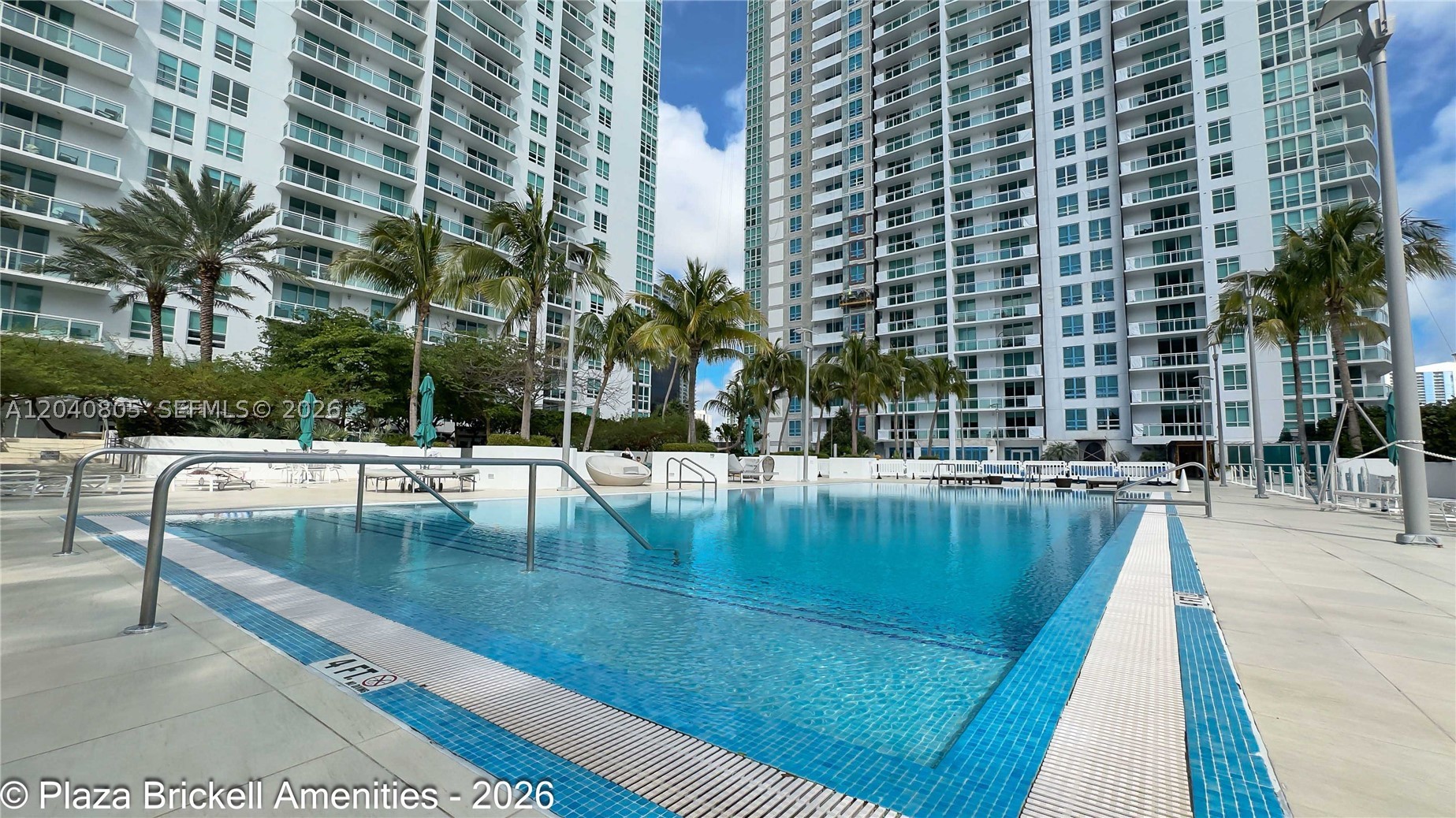 950 Brickell Bay Dr #4701, Miami FL 33131