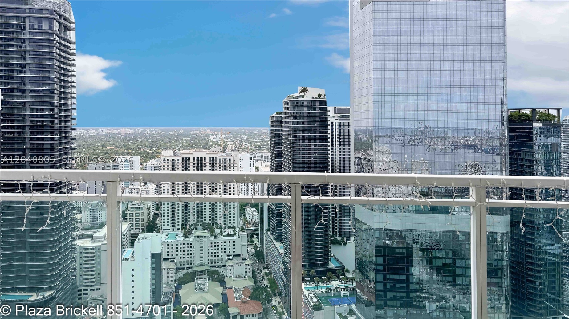 950 Brickell Bay Dr #4701, Miami FL 33131