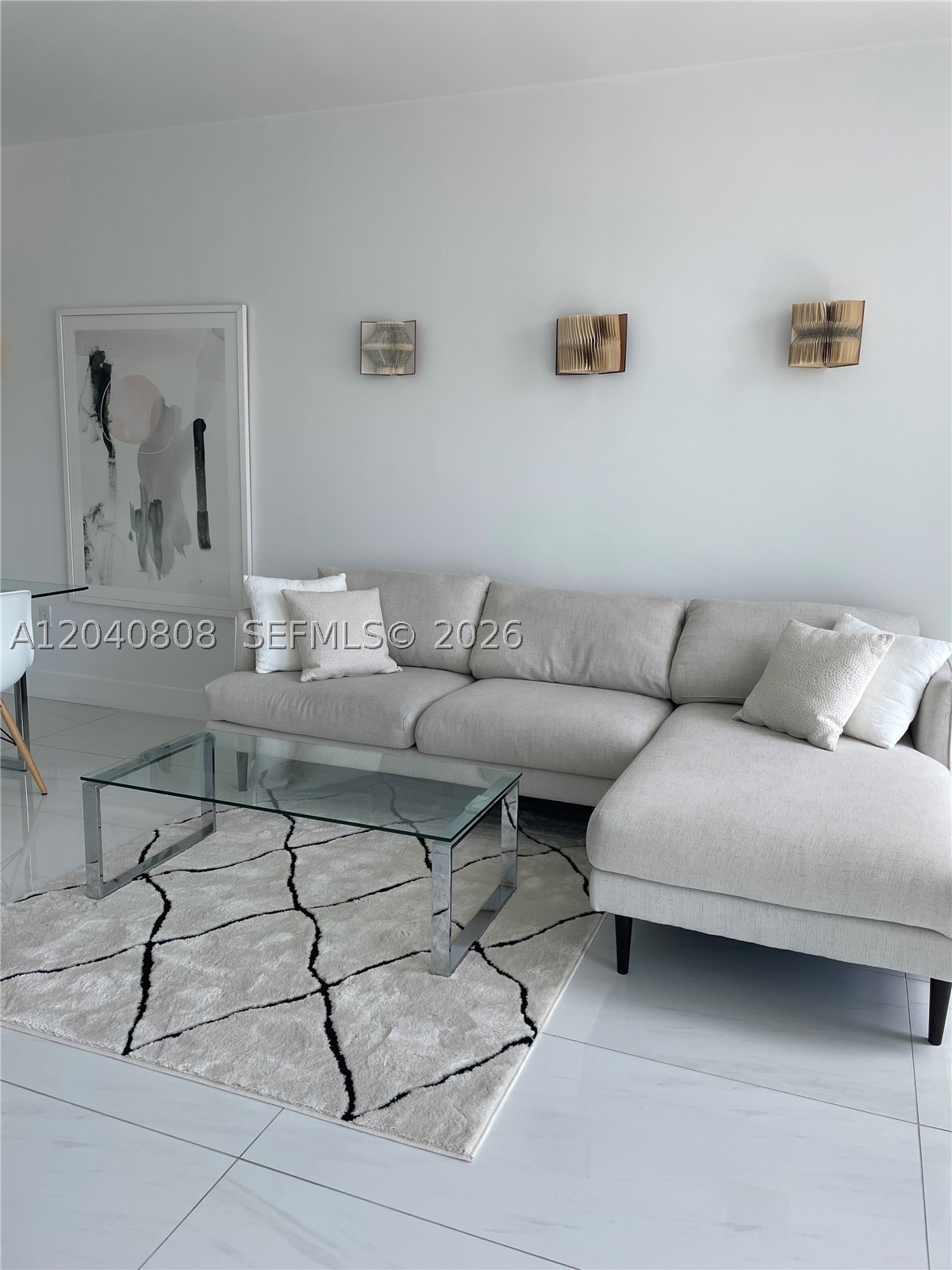 244 Biscayne Blvd #2005, Miami FL 33132