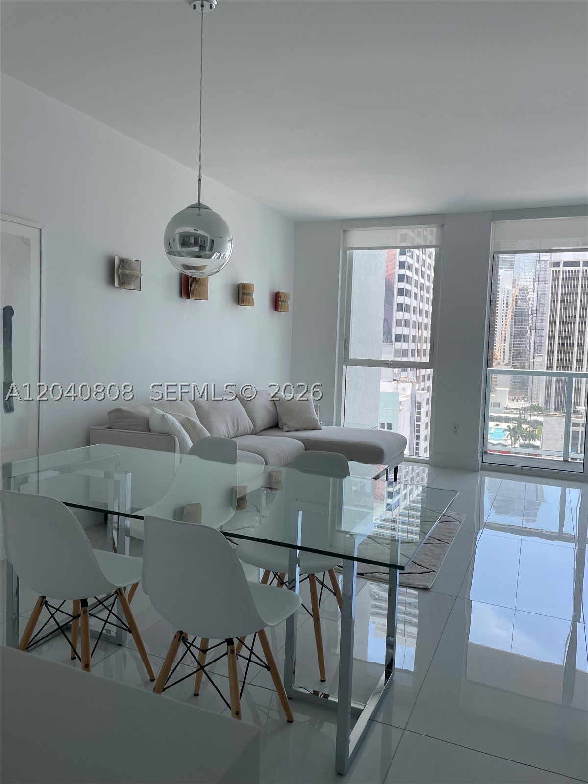 244 Biscayne Blvd #2005, Miami FL 33132