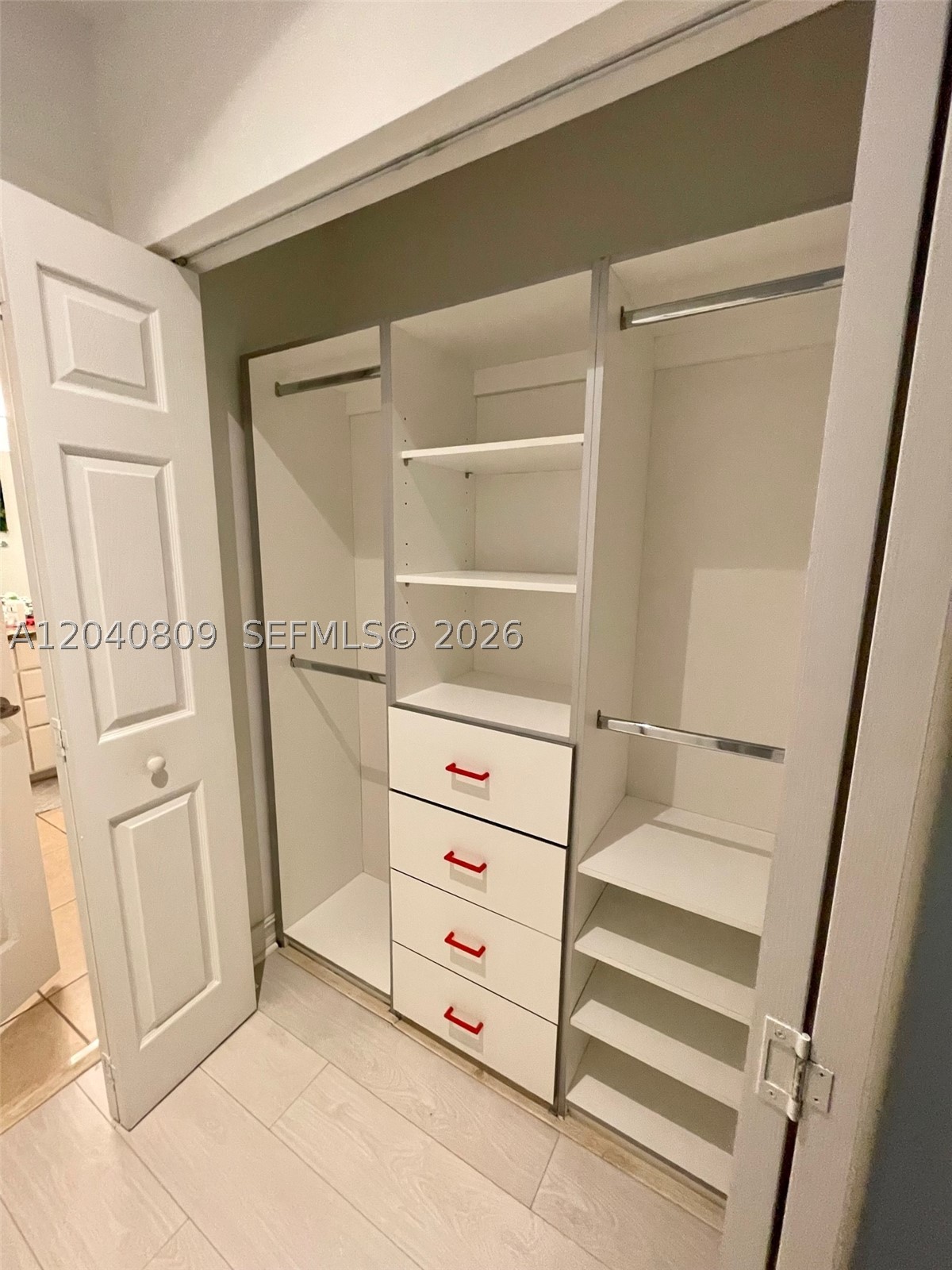 3001 NE 185th St #123, Aventura FL 33180